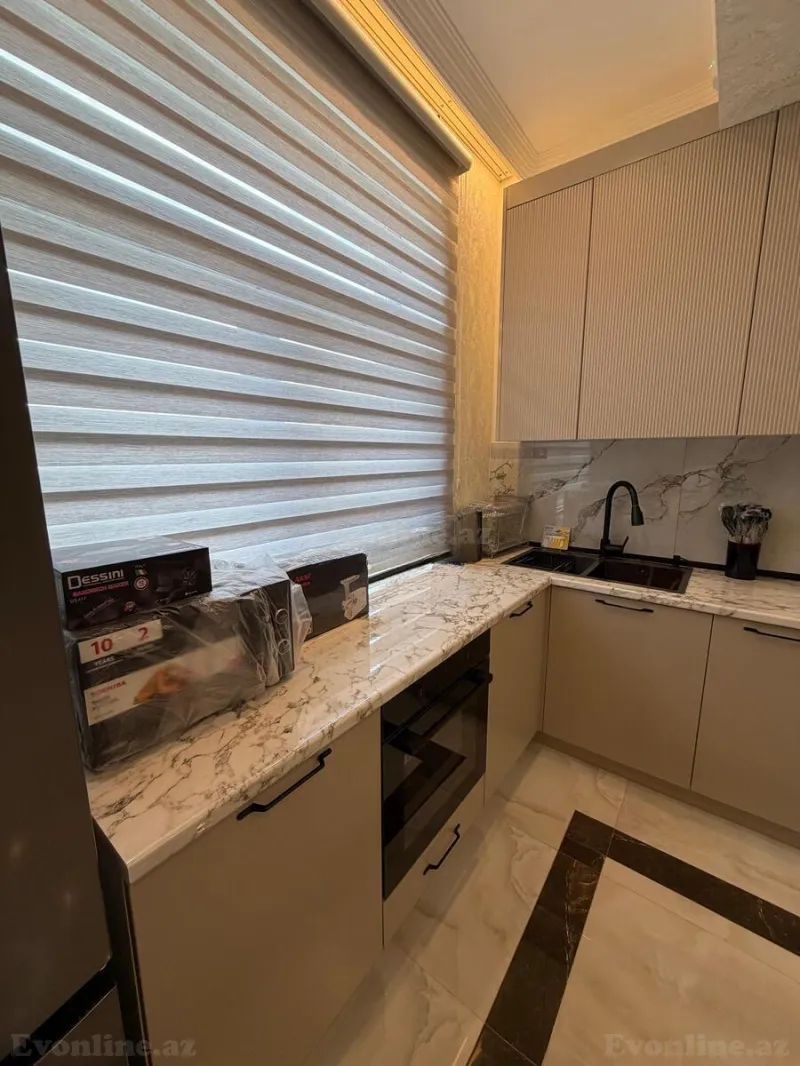 Kirayə verilir 2 otaqlı Mənzil Yeni tikili 90 m² 28 May m. - şəkil 10