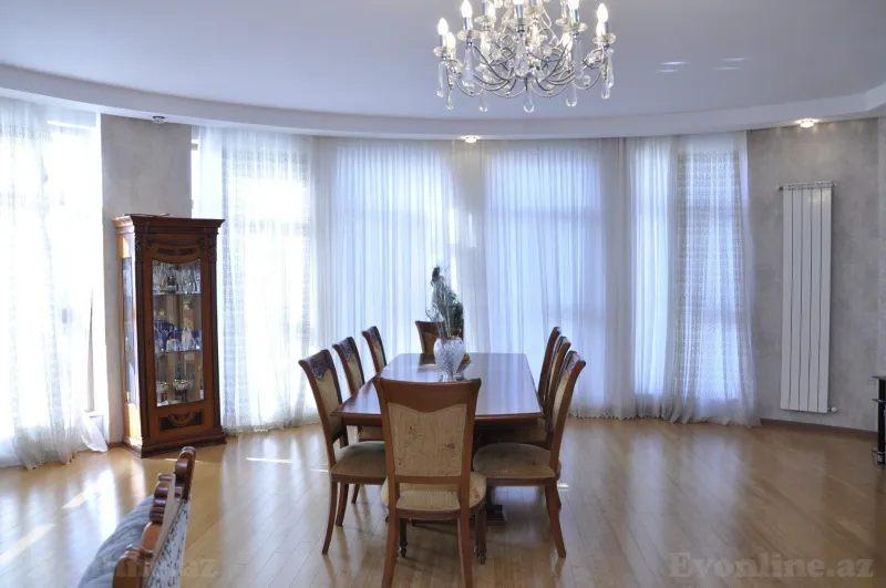 4 otaqlı Mənzil 205 m² Həzi Aslanov m. Satılır