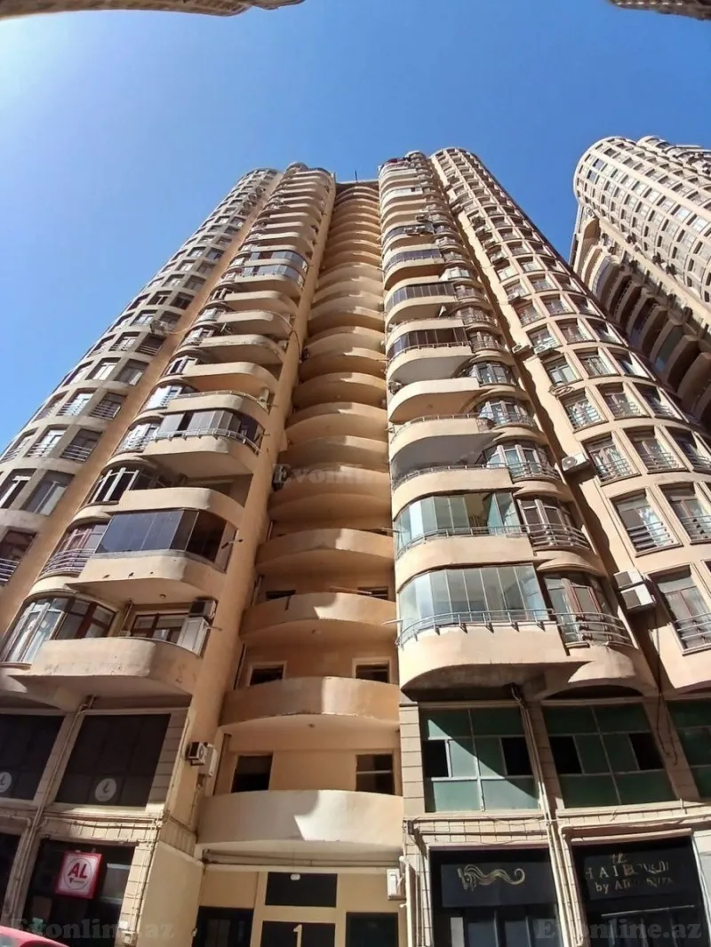 Satılır 4 otaqlı Mənzil Yeni tikili 205 m² Həzi Aslanov m. - şəkil 21