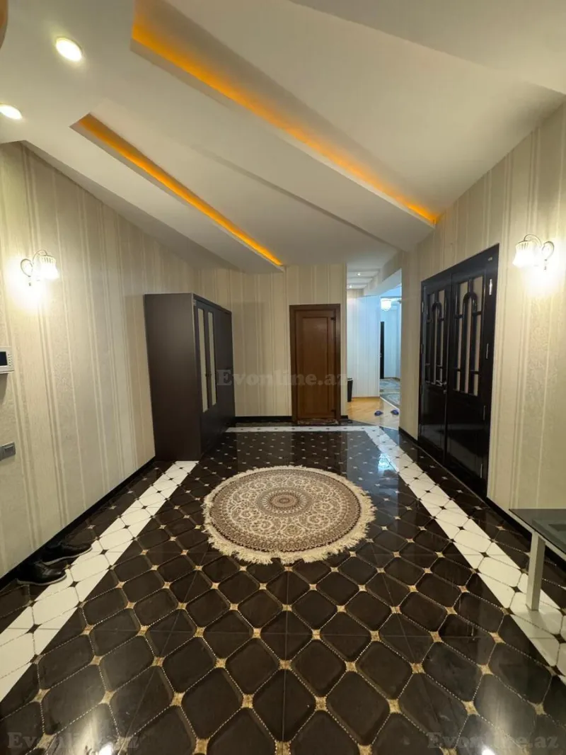 Satılır 4 otaqlı Mənzil Yeni tikili 200 m² Nizami m. - şəkil 3