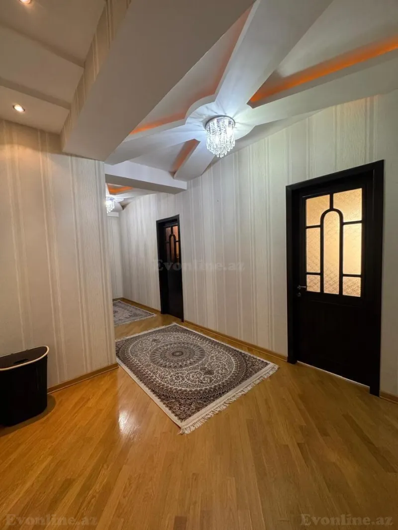 Satılır 4 otaqlı Mənzil Yeni tikili 200 m² Nizami m. - şəkil 18