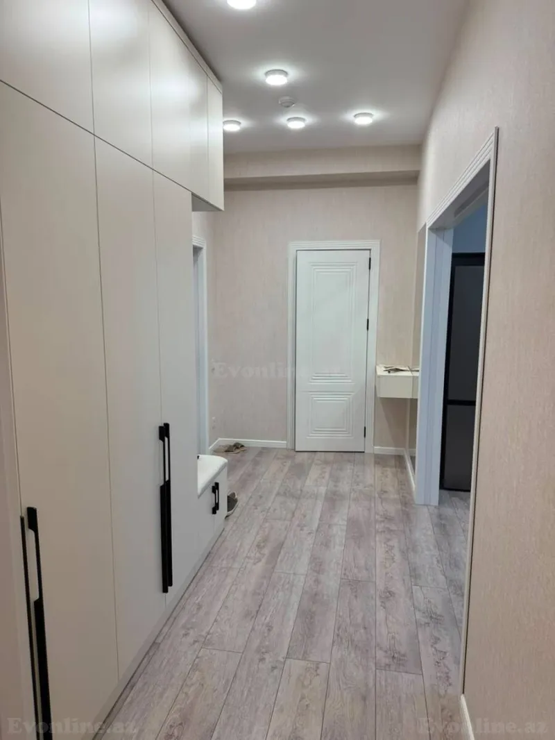Kirayə verilir 3 otaqlı Mənzil Yeni tikili 90 m² İnşaatçılar m. - şəkil 10