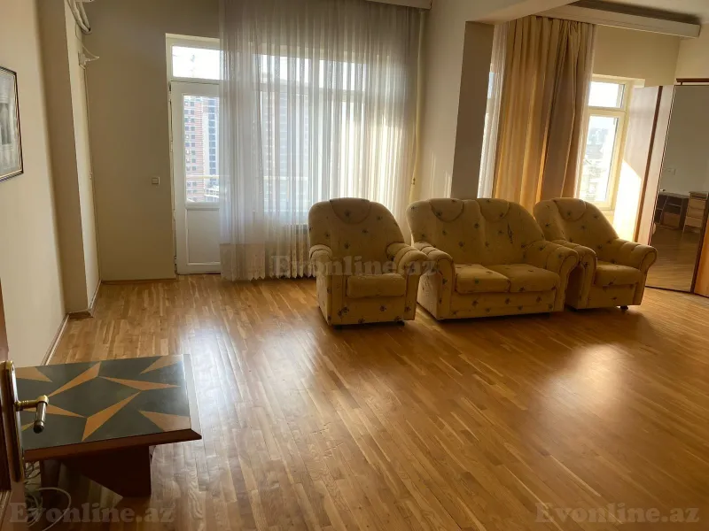Kirayə verilir 7 otaqlı Mənzil Yeni tikili 350 m² Yasamal r. - şəkil 6