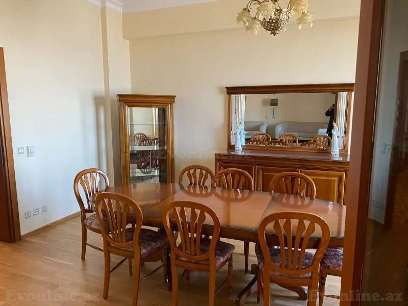 Kirayə verilir 7 otaqlı Mənzil Yeni tikili 350 m² Yasamal r. - şəkil 7
