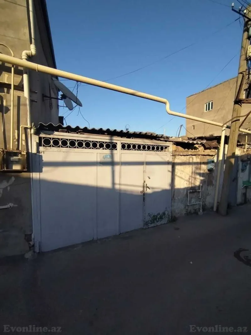 3 otaqlı Həyət evi 100 m² 20 Yanvar m. Satılır