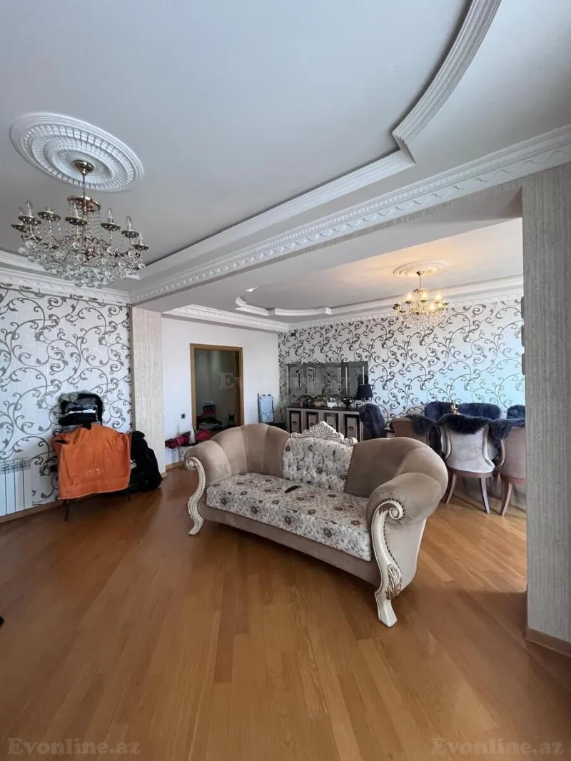 3 otaqlı Mənzil 137 m² Həzi Aslanov m. Satılır