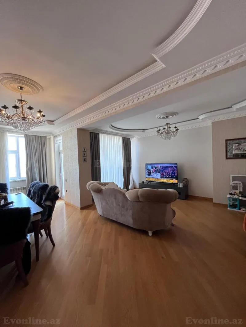 Satılır 3 otaqlı Mənzil Yeni tikili 137 m² Həzi Aslanov m. - şəkil 2
