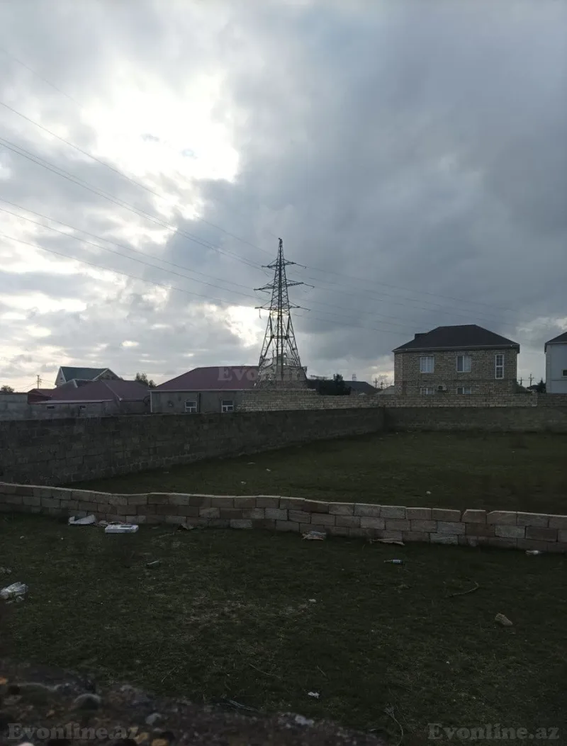 Torpaq Sabunçu r. Satılır