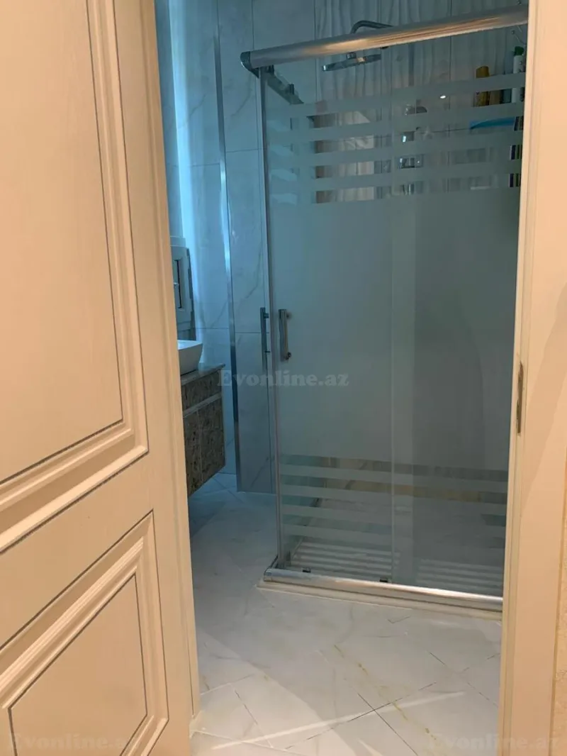 Satılır 3 otaqlı Mənzil Yeni tikili 82 m² 8 Noyabr m. - şəkil 15