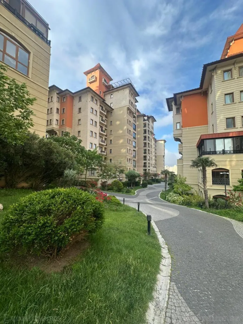 2 otaqlı Mənzil 100 m² Nərimanov r. Kirayə verilir