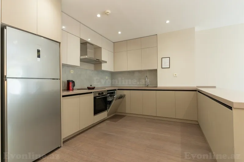 Kirayə verilir 2 otaqlı Mənzil Yeni tikili 100 m² Nərimanov r. - şəkil 16