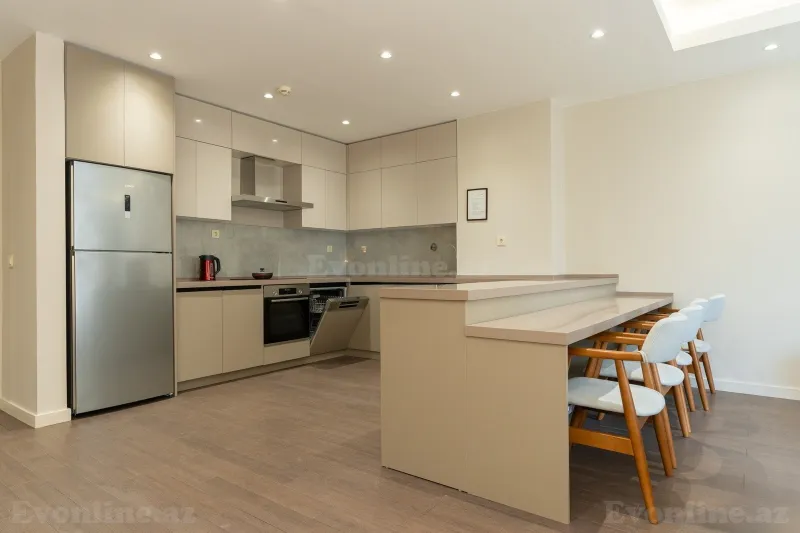 Kirayə verilir 2 otaqlı Mənzil Yeni tikili 100 m² Nərimanov r. - şəkil 18