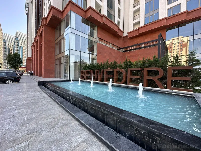 3 otaqlı Mənzil 100 m² Elmlər Akademiyası m. Kirayə verilir