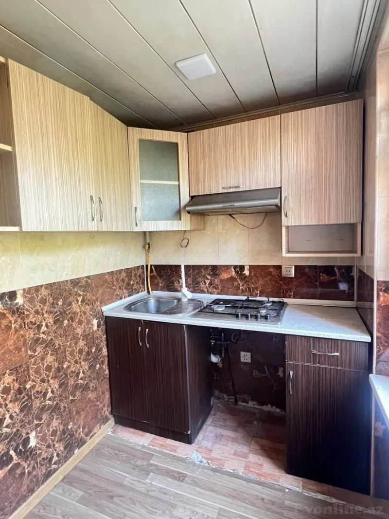 Kirayə verilir 2 otaqlı Mənzil Köhnə tikili 45 m² Qara Qarayev m. - şəkil 4