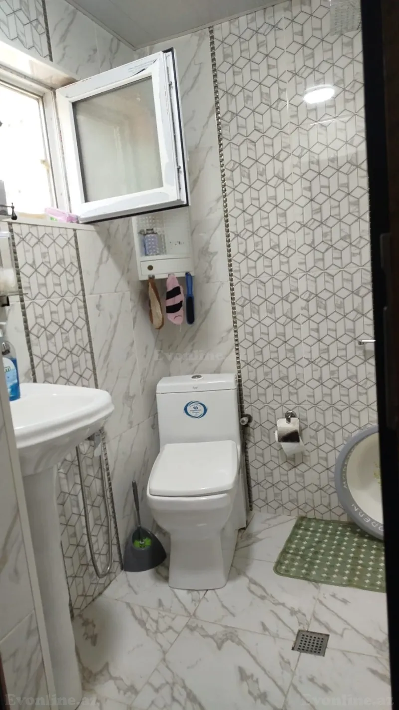 Kirayə verilir 2 otaqlı Həyət evi 76 m² H.Cavid pr. - şəkil 3