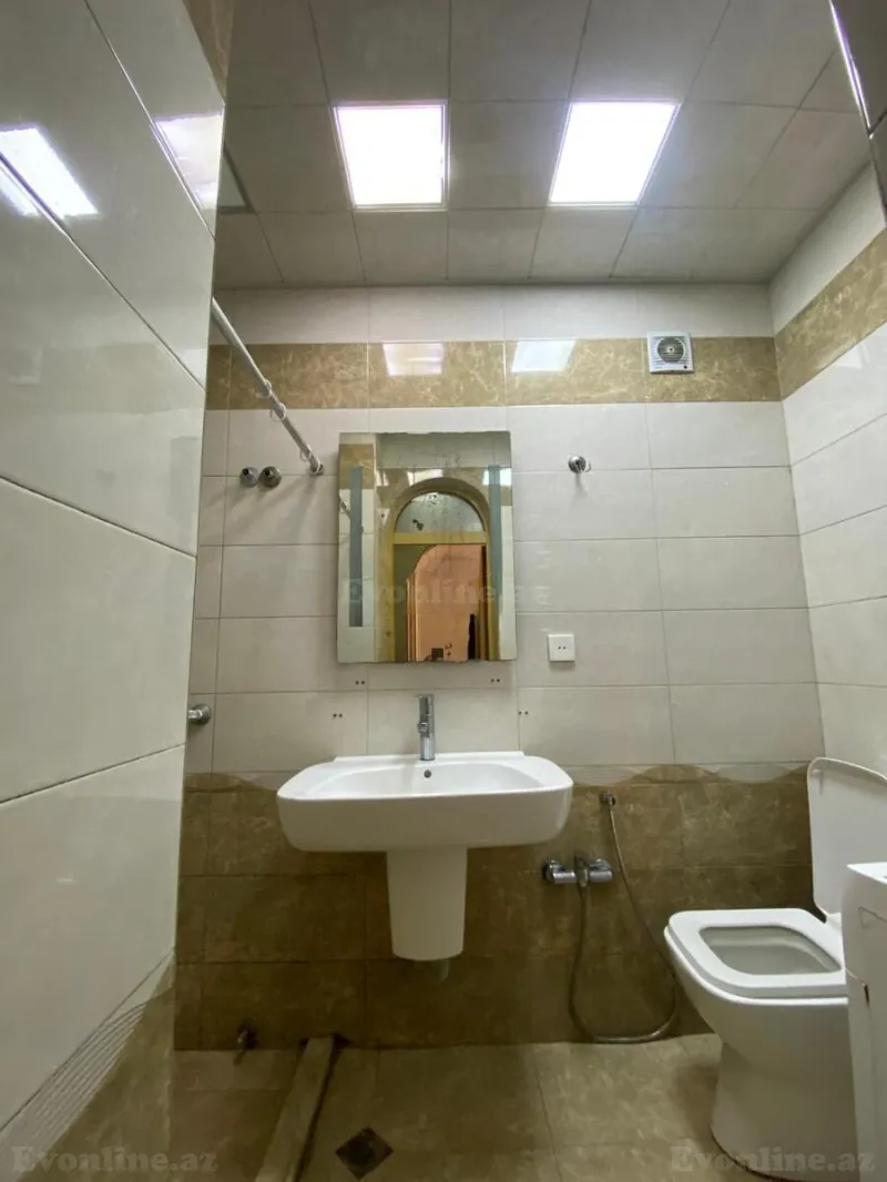 Satılır 3 otaqlı Mənzil Köhnə tikili 60 m² Sahil m. - şəkil 26