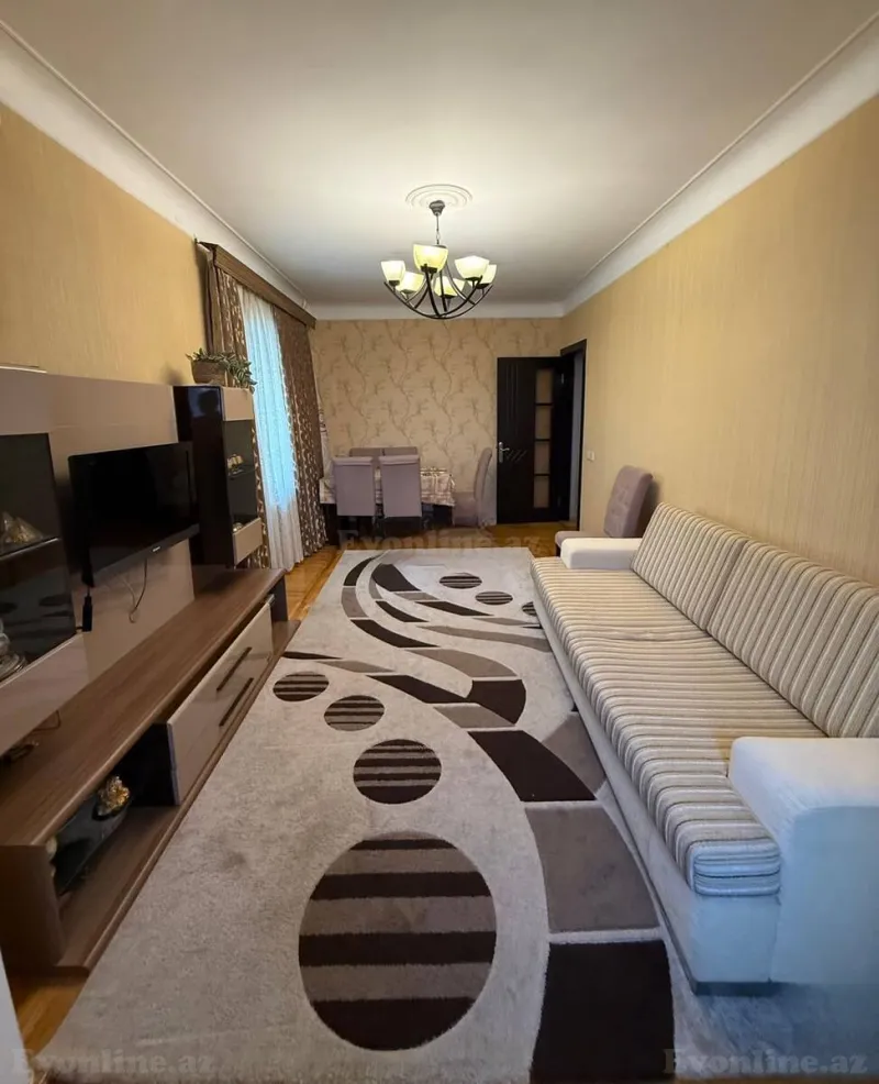 Satılır 2 otaqlı Mənzil Köhnə tikili 70 m² Memar Əcəmi m. - şəkil 2