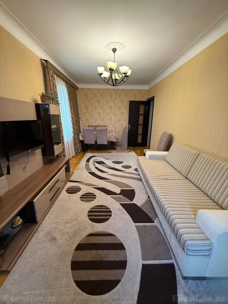 Satılır 2 otaqlı Mənzil Köhnə tikili 70 m² Memar Əcəmi m. - şəkil 3