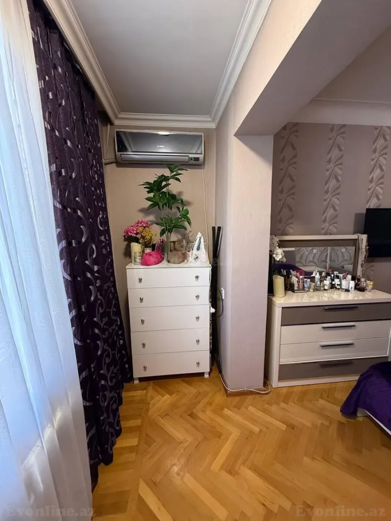 Satılır 2 otaqlı Mənzil Köhnə tikili 70 m² Memar Əcəmi m. - şəkil 5
