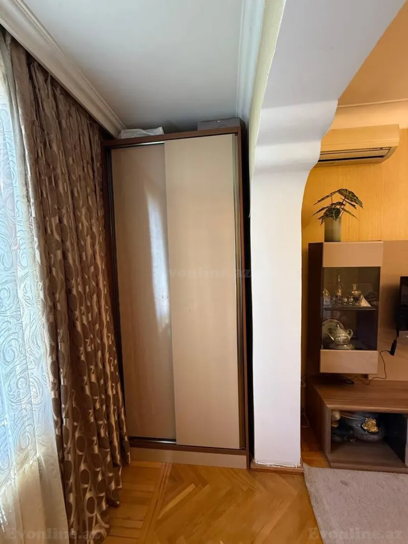 Satılır 2 otaqlı Mənzil Köhnə tikili 70 m² Memar Əcəmi m. - şəkil 6