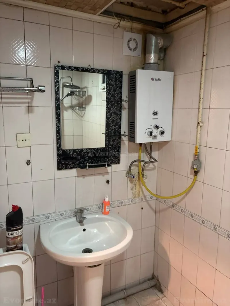 Kirayə verilir 2 otaqlı Mənzil Köhnə tikili 50 m² Elmlər Akademiyası m. - şəkil 9