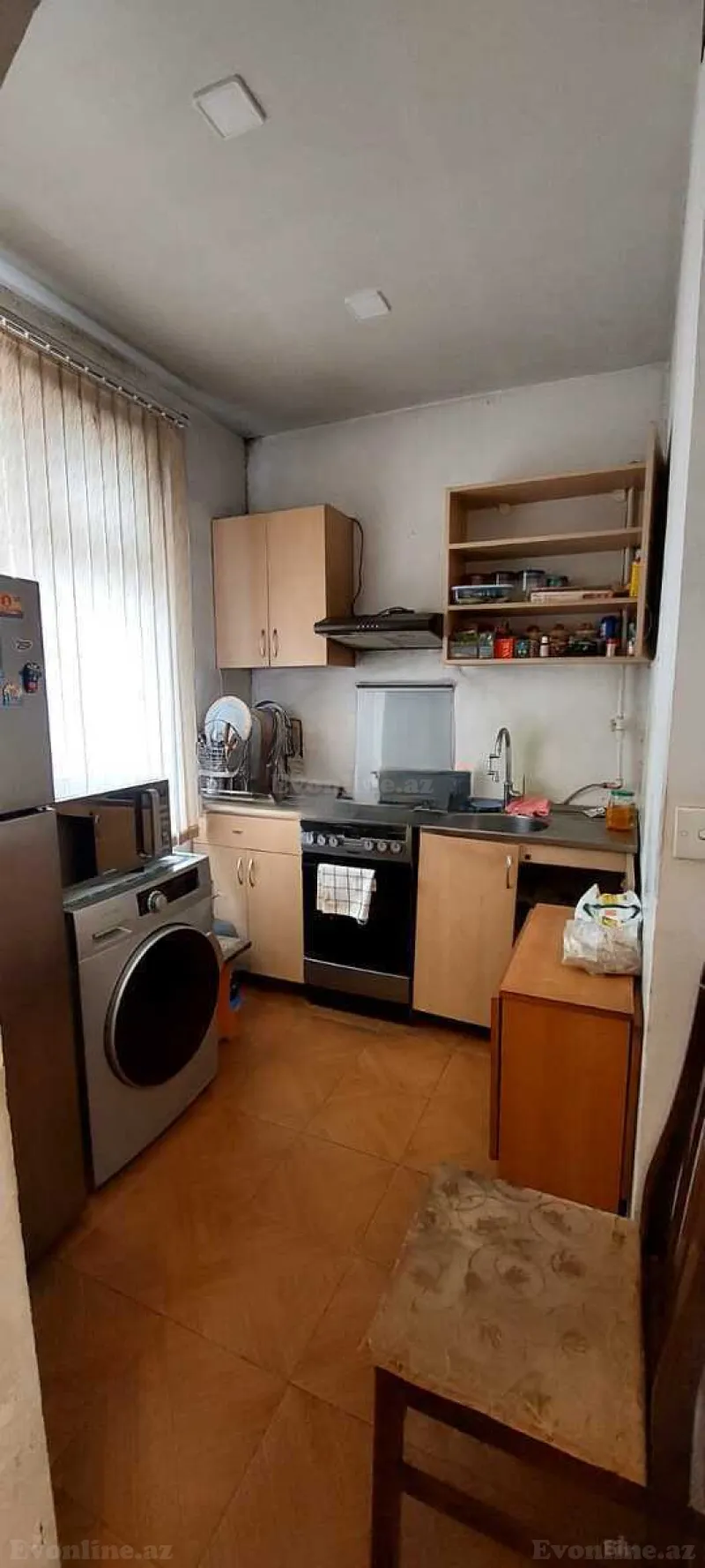 3 otaqlı Mənzil 75 m² Memar Əcəmi m. Satılır