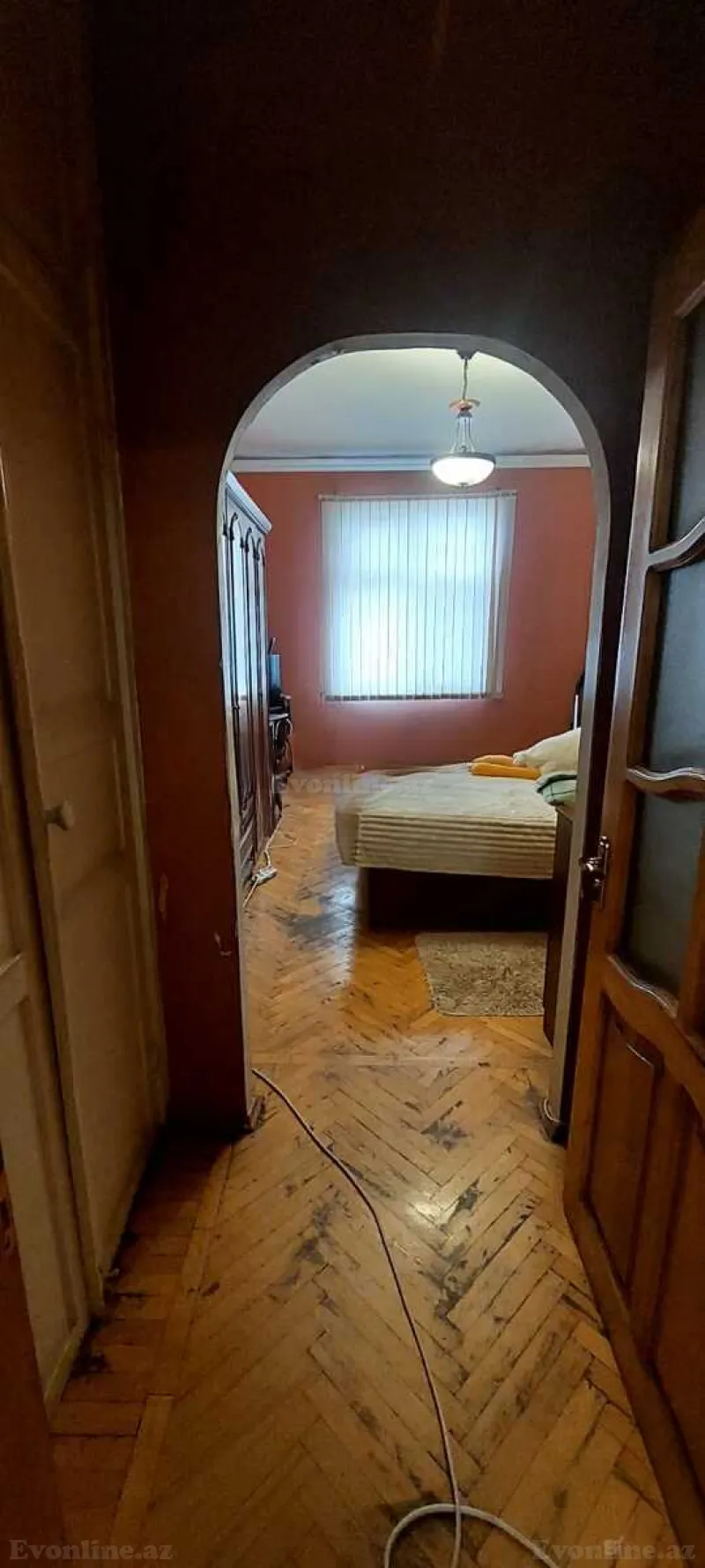 Satılır 3 otaqlı Mənzil Köhnə tikili 75 m² Memar Əcəmi m. - şəkil 7