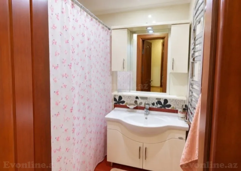 Kirayə verilir 2 otaqlı Mənzil Köhnə tikili 75 m² Gənclik m. - şəkil 11