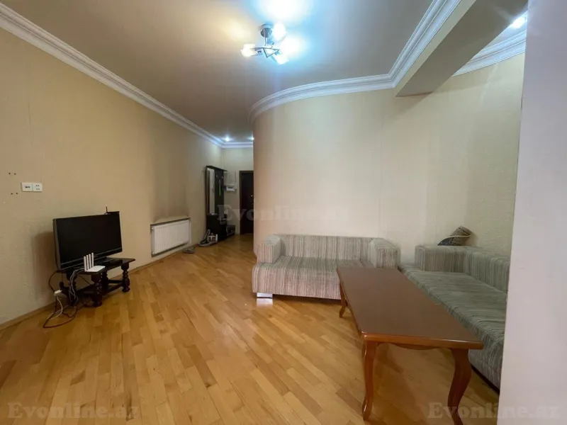 2 otaqlı Mənzil 75 m² Nəriman Nərimanov m. Kirayə verilir
