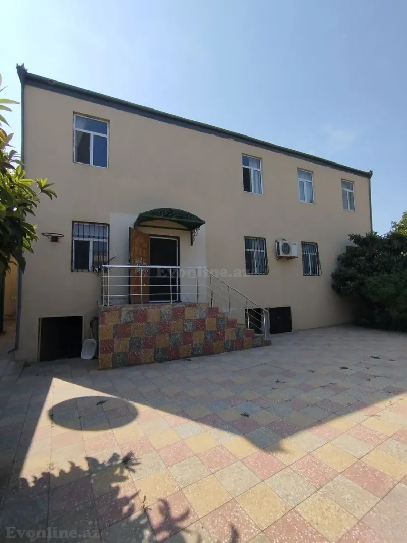 5 otaqlı Həyət evi 177 m² Novxanı Satılır