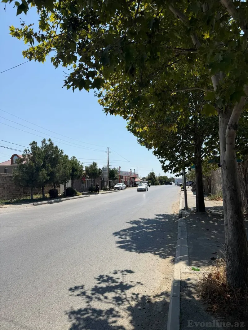 6 otaqlı Həyət evi 200 m² Saray Satılır