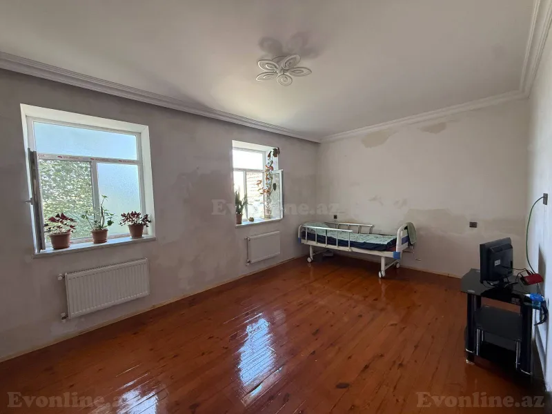 Satılır 6 otaqlı Həyət evi 200 m² Saray - şəkil 13