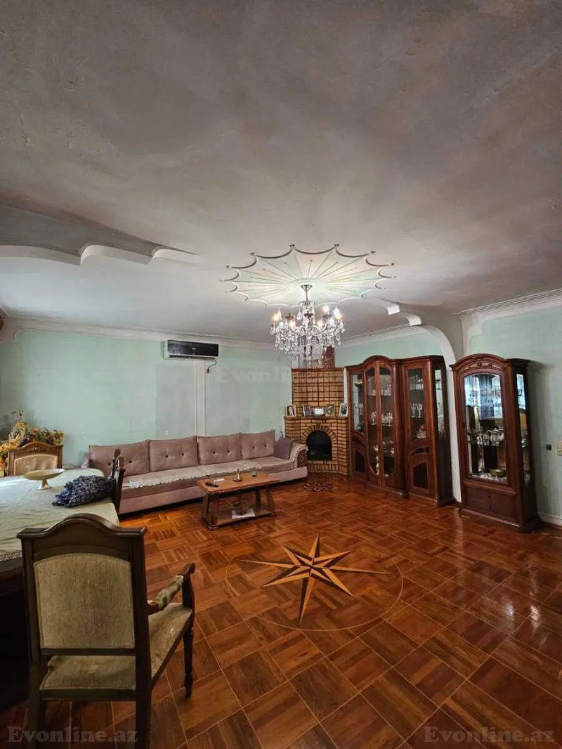 Satılır 5 otaqlı Mənzil Köhnə tikili 130 m² Azadlıq prospekti m. - şəkil 2