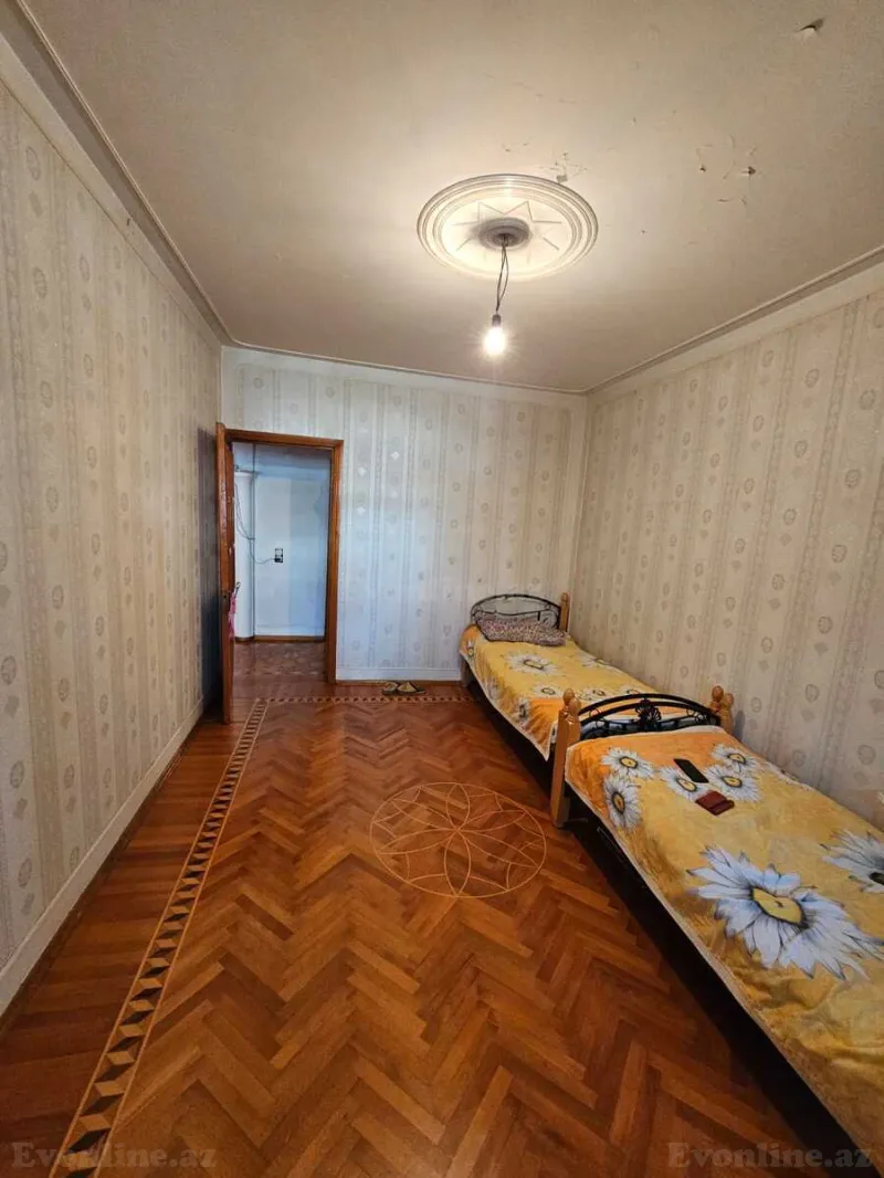Satılır 5 otaqlı Mənzil Köhnə tikili 130 m² Azadlıq prospekti m. - şəkil 8