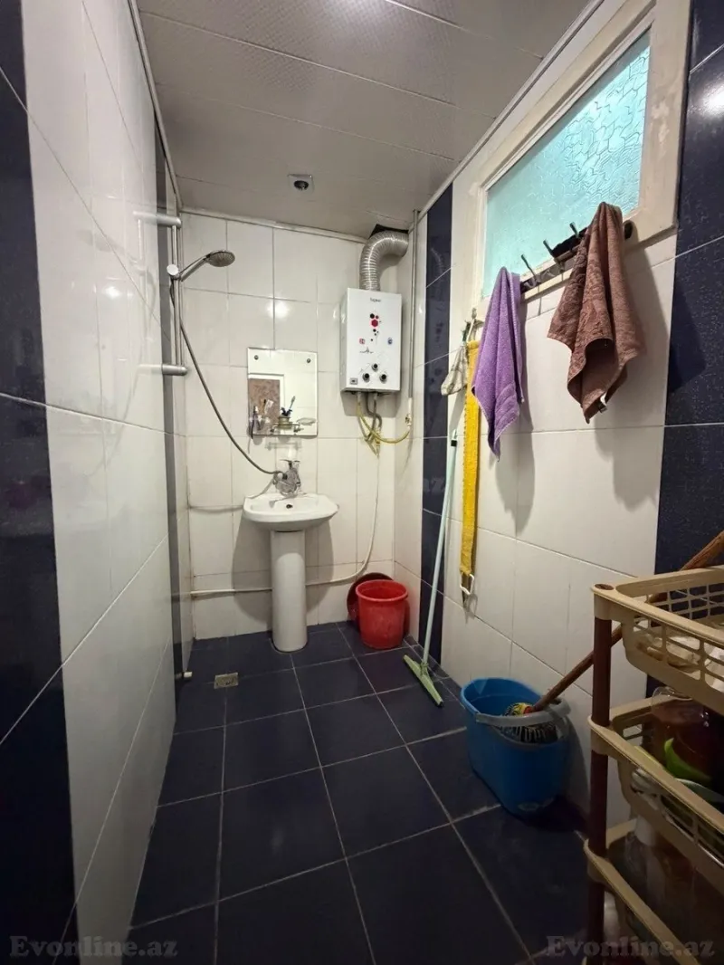 Satılır 5 otaqlı Mənzil Köhnə tikili 110 m² Həzi Aslanov m. - şəkil 4