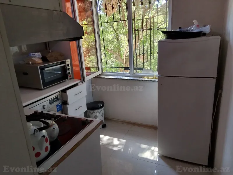 Kirayə verilir 2 otaqlı Mənzil Köhnə tikili 55 m² Neftçilər m. - şəkil 2