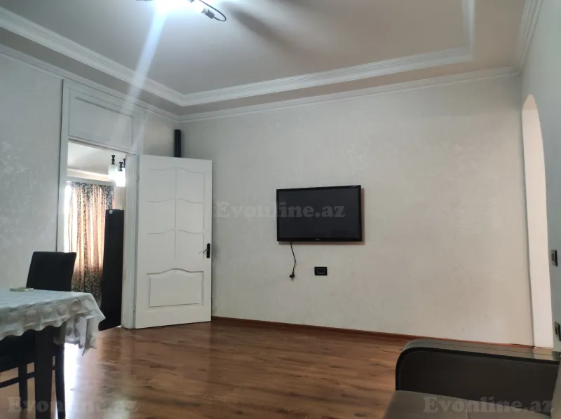 Kirayə verilir 3 otaqlı Həyət evi 70 m² H.Cavid pr. - şəkil 6