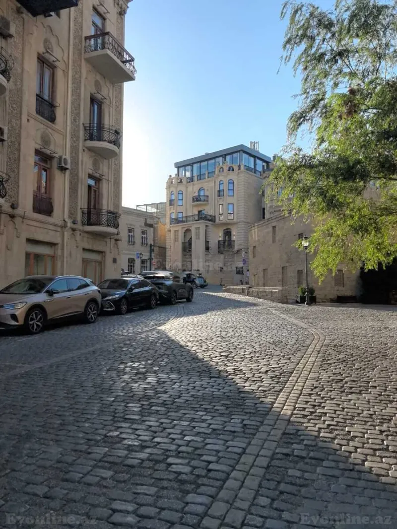 2 otaqlı Həyət evi 40 m² Səbail r. Satılır