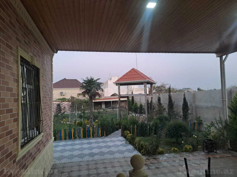 3 otaqlı Həyət evi 120 m² Pirşağı Kirayə verilir