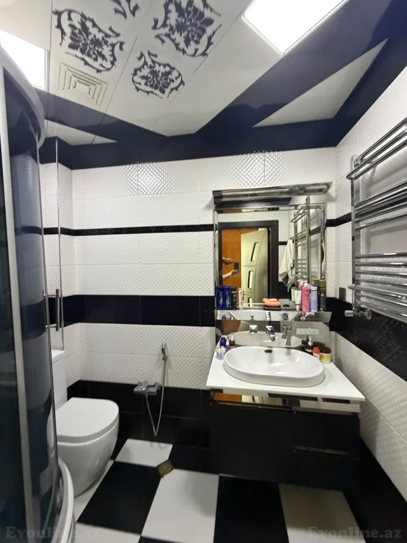 Satılır 2 otaqlı Mənzil Köhnə tikili 64 m² Bakıxanov - şəkil 13