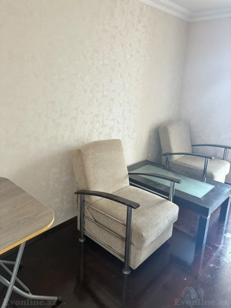 Kirayə verilir 1 otaqlı Mənzil Köhnə tikili 25 m² Gənclik m. - şəkil 2