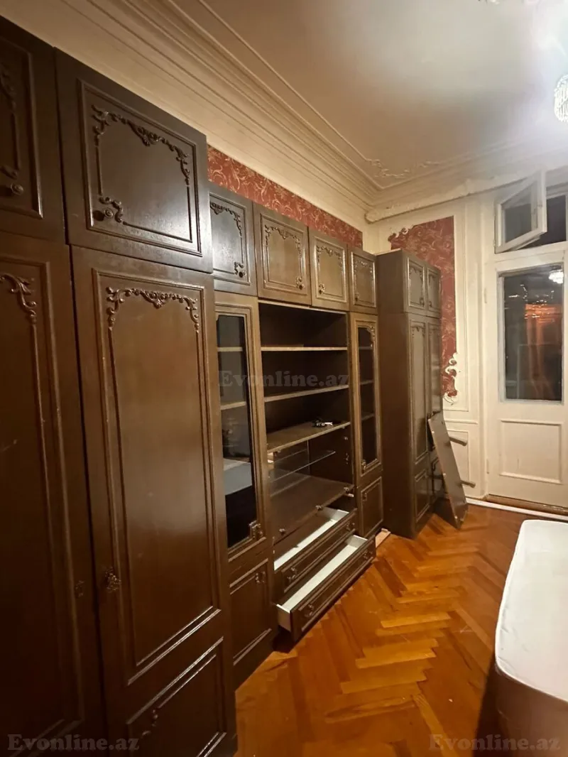 Kirayə verilir 3 otaqlı Mənzil Köhnə tikili 86 m² Yasamal r. - şəkil 10