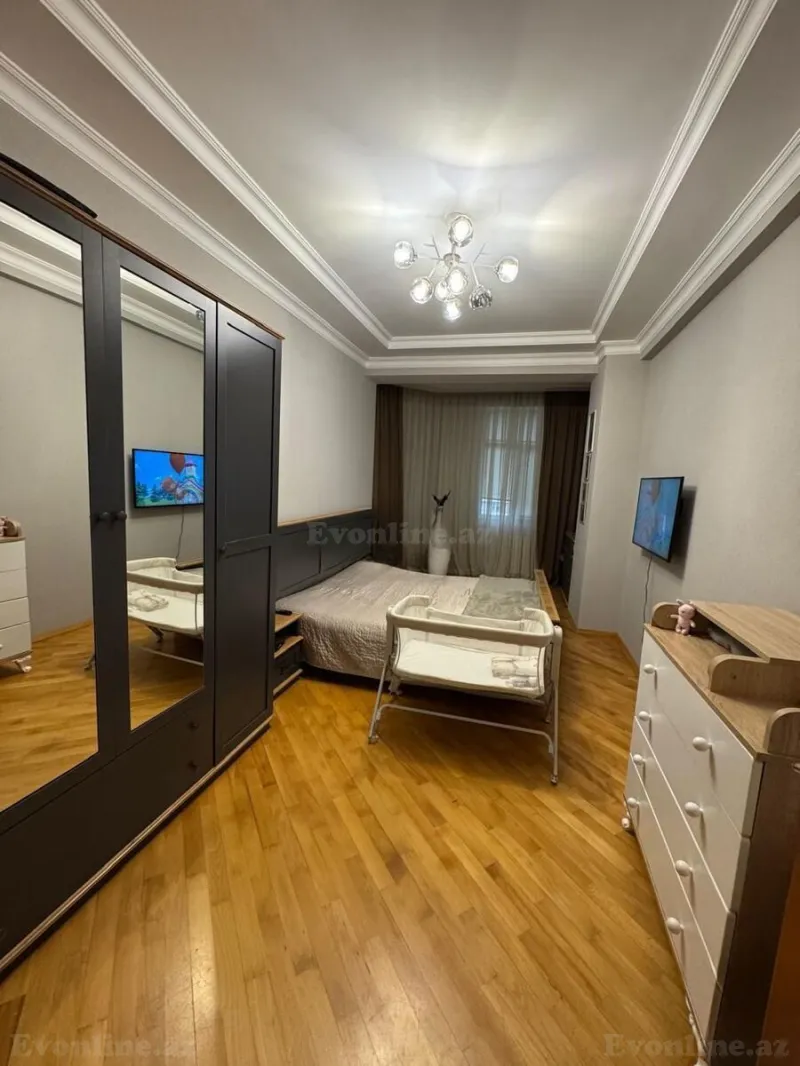 Satılır 3 otaqlı Mənzil Yeni tikili 146 m² Nəriman Nərimanov m. - şəkil 3