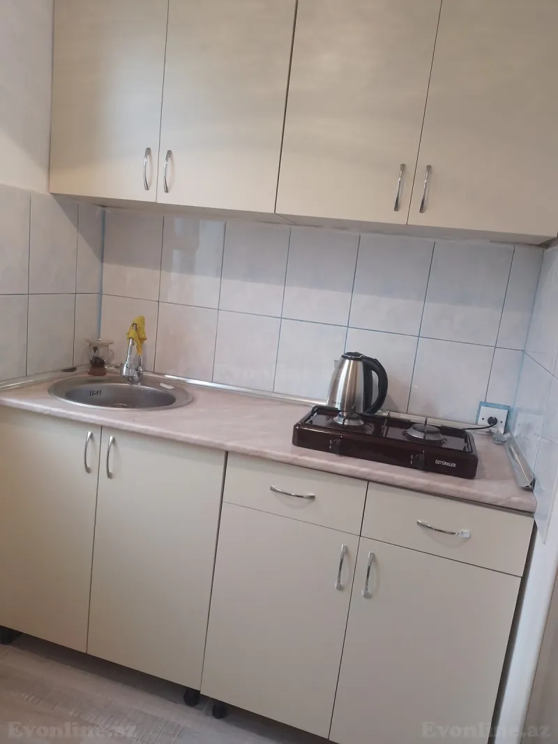 Satılır 2 otaqlı Həyət evi 50 m² Memar Əcəmi m. - şəkil 3