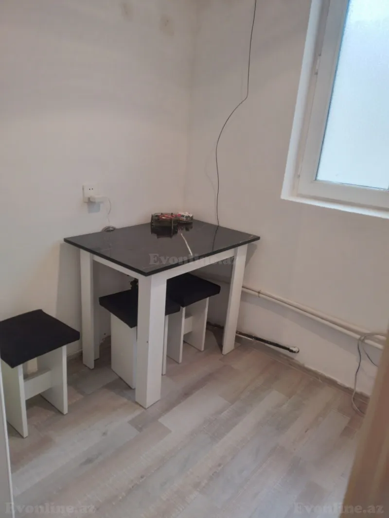 Satılır 2 otaqlı Həyət evi 50 m² Memar Əcəmi m. - şəkil 4