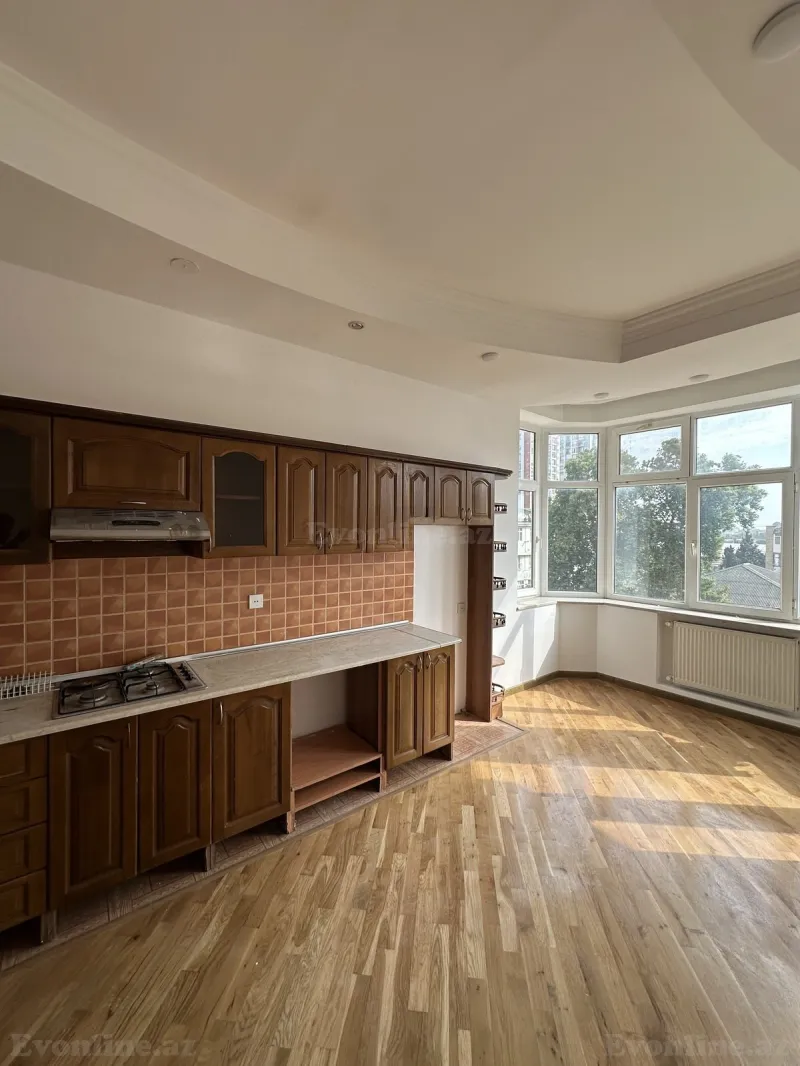 Satılır 6 otaqlı Mənzil Yeni tikili 250 m² Nəriman Nərimanov m. - şəkil 13