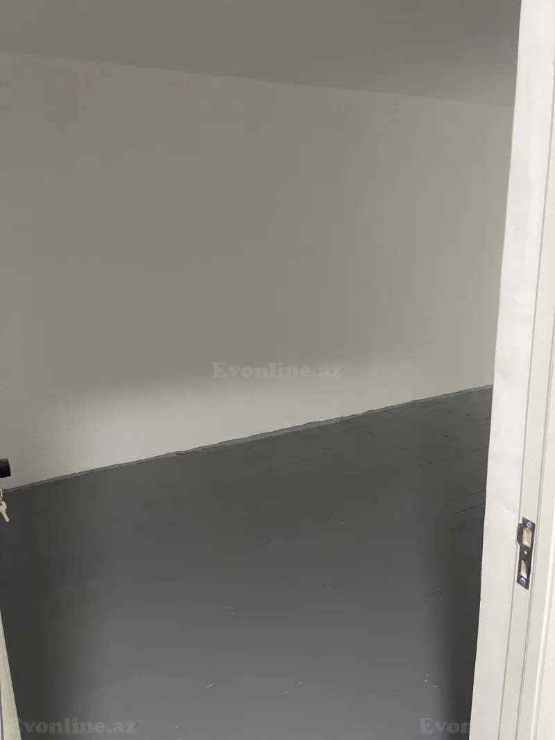 3 otaqlı Mənzil 70 m² Binə Kirayə verilir