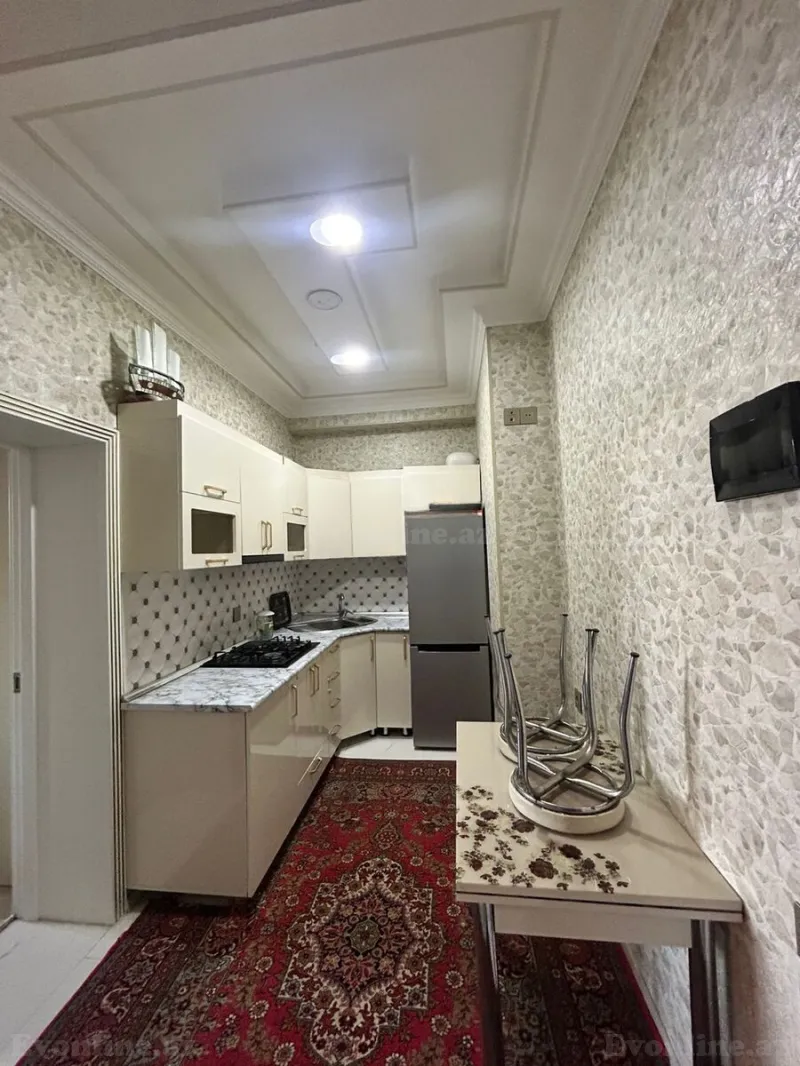 Kirayə verilir 2 otaqlı Mənzil Yeni tikili 78 m² İnşaatçılar m. - şəkil 3