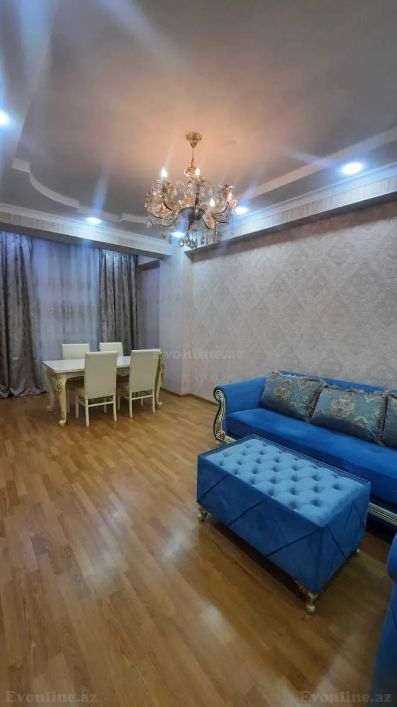 3 otaqlı Mənzil 96 m² İnşaatçılar m. Kirayə verilir