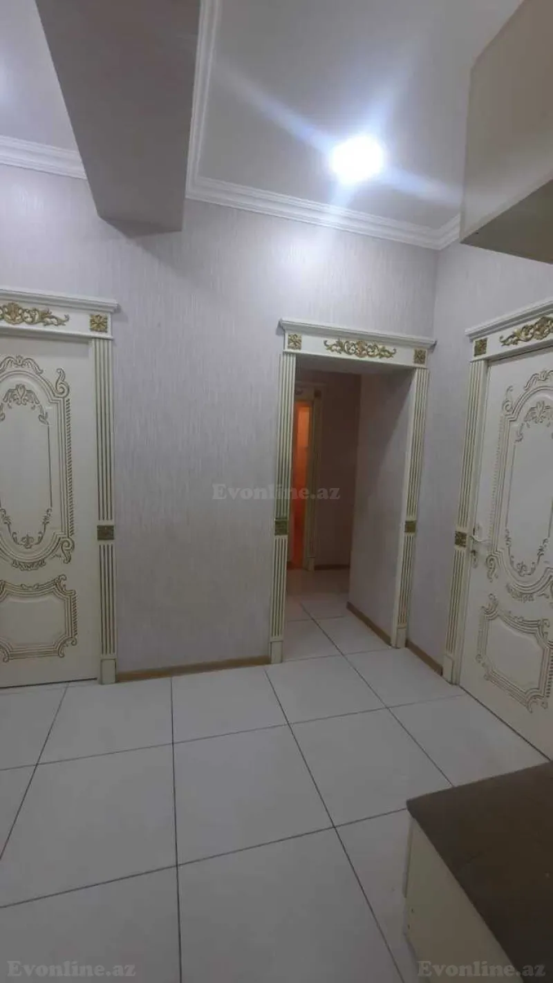 Kirayə verilir 3 otaqlı Mənzil Yeni tikili 96 m² İnşaatçılar m. - şəkil 4